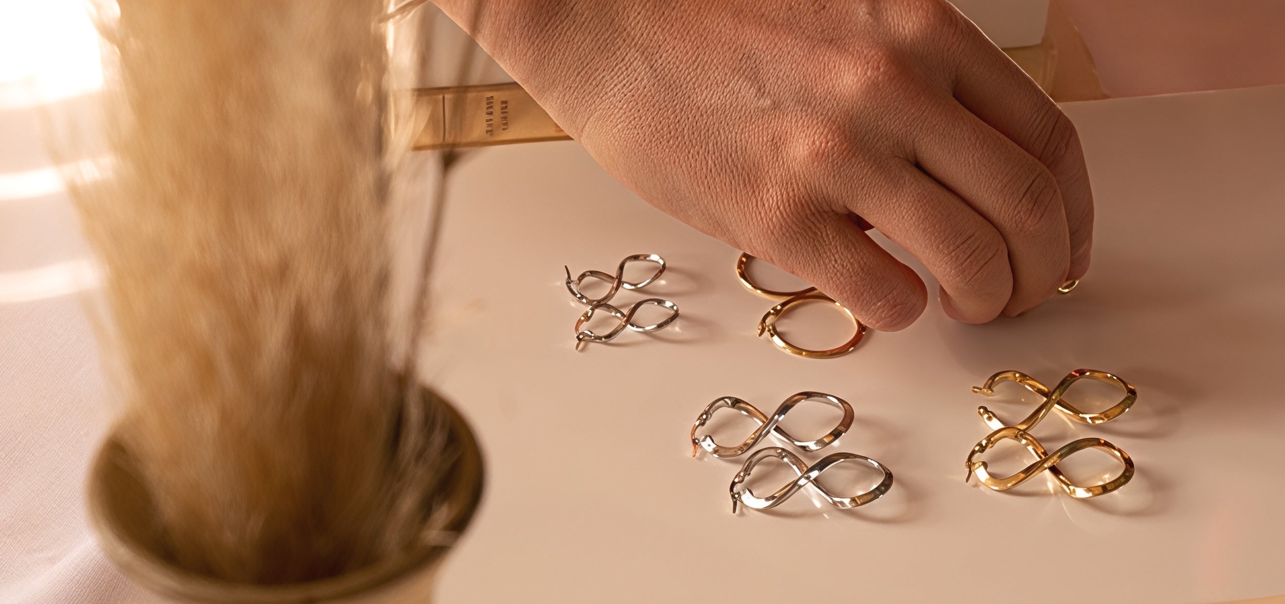 Fabrication des créoles : 7 étapes essentielles pour créer des boucles d’oreilles créoles parfaites